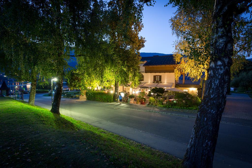Fruehstueckspension "Schlosswirt" Ossiach Exterior foto